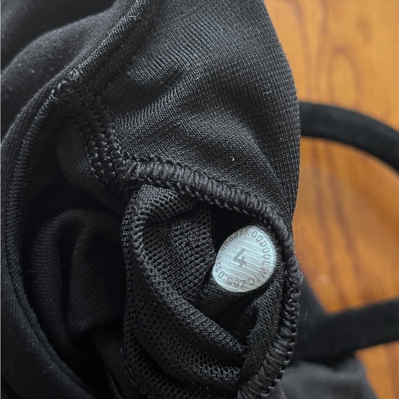 Lululemon • Nulu Twist-Back Yoga High Neck Black C/D Light Support Tank Top • 4 - Picture 9 of 11